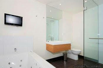 Drouin Motel 4*